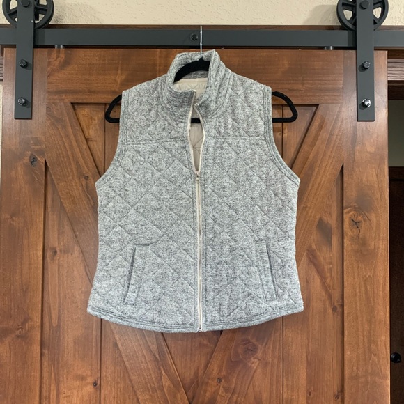 Abercrombie and Fitch Women’s Vest - Picture 1 of 3
